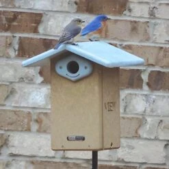 Deluxe Reycled Bluebird House-NABS Approved