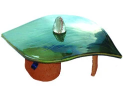 Stoneware Leaf Toad House