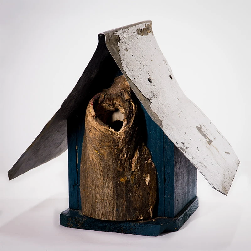 Natural Log Front Birdhouses - Image 3