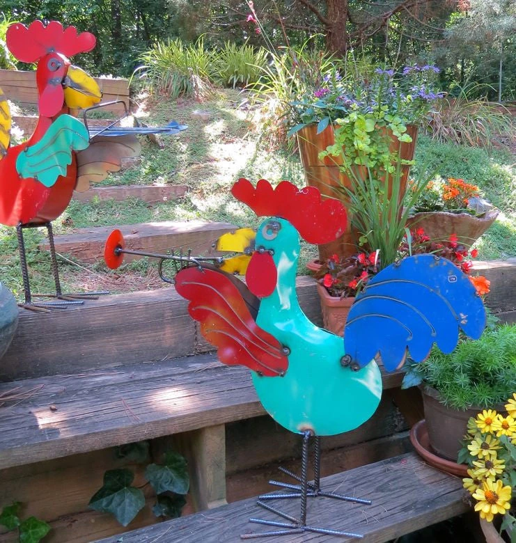 Jamming Roosters Metal Yard Art - Image 4